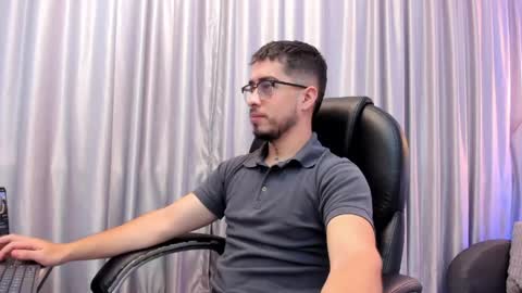 Tomas online show from 8, 6, 2026