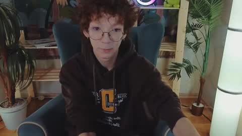 Snapshot of tommiehi chatting on 12, 3, 2025 Tommie online show from 12, 3, 2025