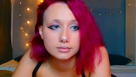 Snapshot of tommioo7 chatting on 25, 12, 2024 Galadriel online show from 25, 12, 2024