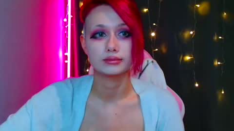 Snapshot of tommioo7 chatting on 5, 1, 2025 Galadriel online show from 5, 1, 2025