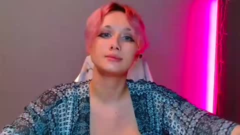 Snapshot of tommioo7 chatting on 4, 2, 2025 Galadriel online show from 4, 2, 2025