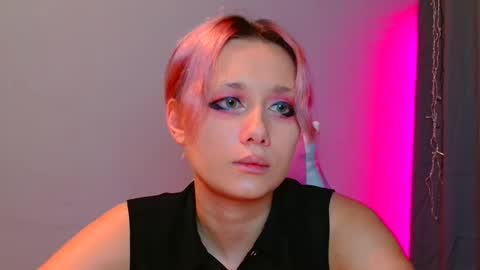 Snapshot of tommioo7 chatting on 17, 2, 2025 Galadriel online show from 17, 2, 2025