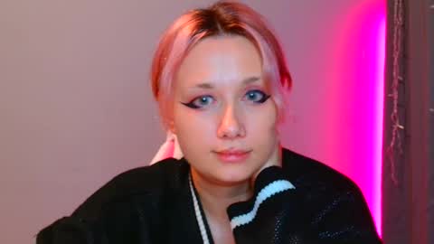 Snapshot of tommioo7 chatting on 19, 2, 2025 Galadriel online show from 19, 2, 2025