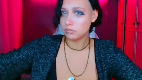 Snapshot of tommioo7 chatting on 18, 10, 2025 Galadriel online show from 18, 10, 2025