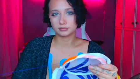 Snapshot of tommioo7 chatting on 25, 10, 2025 Galadriel online show from 25, 10, 2025