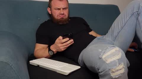 Snapshot of tommy_burnzzz chatting on 25, 1, 2025 tommy burnzzz online show from 25, 1, 2025