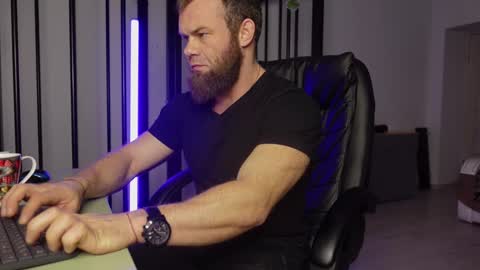 Snapshot of tommy_burnzzz chatting on 13, 2, 2025 tommy burnzzz online show from 13, 2, 2025