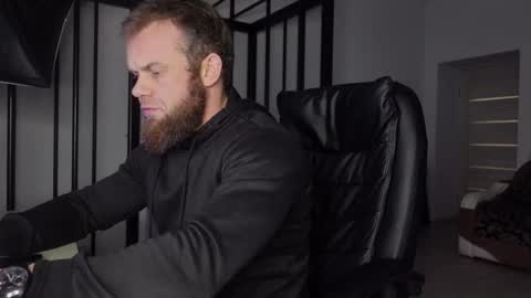 Snapshot of tommy_burnzzz chatting on 5, 3, 2025 tommy burnzzz online show from 5, 3, 2025