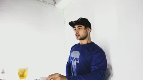 Snapshot of tommy_sccott chatting on 29, 9, 2025 tommy_sccott online show from 29, 9, 2025