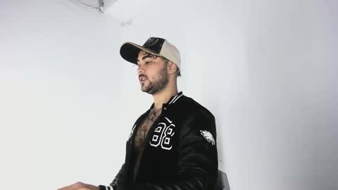 Snapshot of tommy_sccott chatting on 22, 10, 2025 tommy_sccott online show from 22, 10, 2025