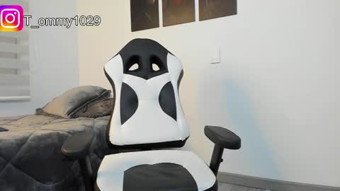 Snapshot of tommy_vm chatting on 12, 3, 2025 Tommy online show from 12, 3, 2025