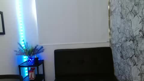 tommyandthalia online show from 24, 2, 2025