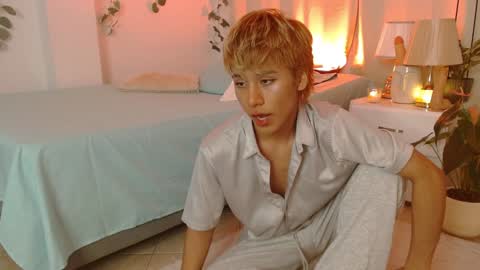 Tommy Foxboy online show from 10, 1, 2025