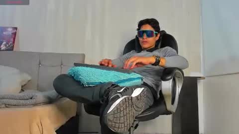 Snapshot of tommyhot7 chatting on 7, 6, 2026 tommyhot7 online show from 7, 6, 2026