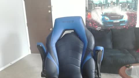 Tommy Strokes online show from 3, 2, 2026