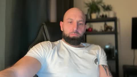 Thomas Fit online show from 7, 3, 2026