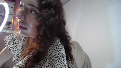 leyla  online show from 12, 12, 2024
