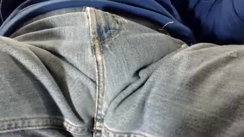 Snapshot of tomscibbly chatting on 28, 11, 2025 tomscibbly online show from 28, 11, 2025