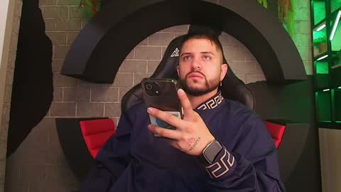 Sr. Thomas online show from 3, 2, 2025