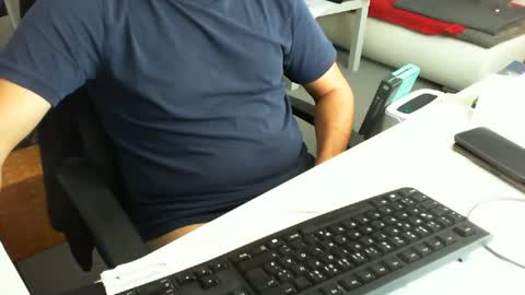 Tom online show from 11, 10, 2025