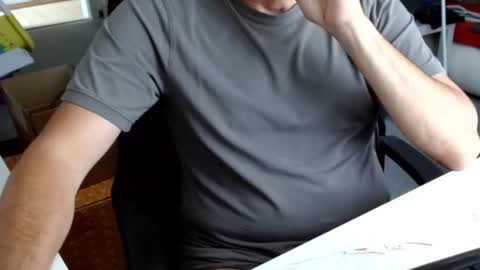 Tom online show from 10, 6, 2026