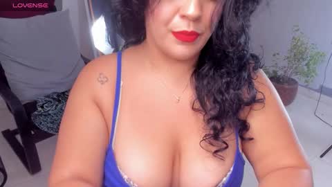 Snapshot of ton_amourrx chatting on 10, 3, 2026 lady blue online show from 10, 3, 2026