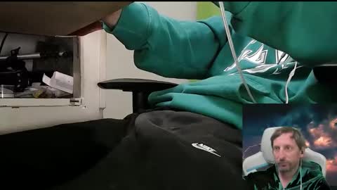 Snapshot of tontin69 chatting on 6, 4, 2026 tontin69 online show from 6, 4, 2026