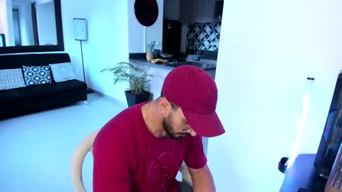Snapshot of tony_muscle1 chatting on 9, 12, 2024 tony muscle1 online show from 9, 12, 2024