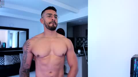 Snapshot of tony_muscle1 chatting on 23, 1, 2025 tony muscle1 online show from 23, 1, 2025
