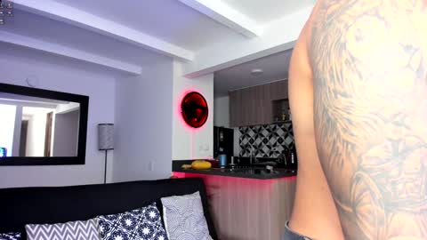 Snapshot of tony_muscle1 chatting on 25, 1, 2025 tony muscle1 online show from 25, 1, 2025