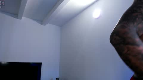 Snapshot of tony_muscle1 chatting on 30, 1, 2025 tony muscle1 online show from 30, 1, 2025