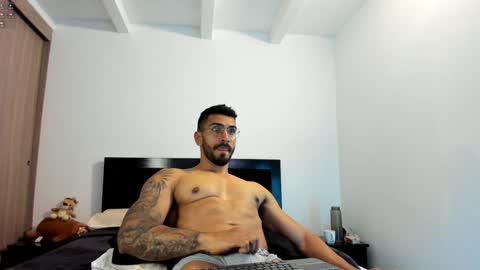 Snapshot of tony_muscle1 chatting on 31, 1, 2025 tony muscle1 online show from 31, 1, 2025