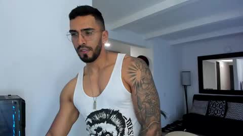 Snapshot of tony_muscle1 chatting on 24, 2, 2025 tony muscle1 online show from 24, 2, 2025