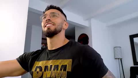 tony muscle1 online show from 15, 2, 2026