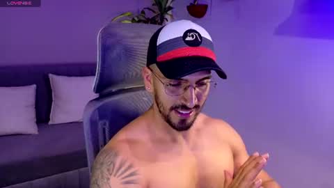 Snapshot of tony_muscle1 chatting on 9, 7, 2026 tony muscle1 online show from 9, 7, 2026