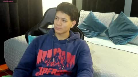 Snapshot of tony_petrov chatting on 5, 6, 2026 tony_petrov online show from 5, 6, 2026