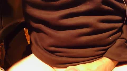 Snapshot of tonydi60 chatting on 21, 10, 2025 tonydi60 online show from 21, 10, 2025