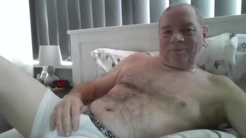 Snapshot of tonygibbson62 chatting on 14, 2, 2026 tonygibbson62 online show from 14, 2, 2026