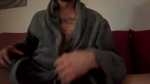 Snapshot of tonystrawberry chatting on 27, 11, 2025 tonystrawberry online show from 27, 11, 2025