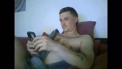 tonystrawberry online show from 8, 5, 2026
