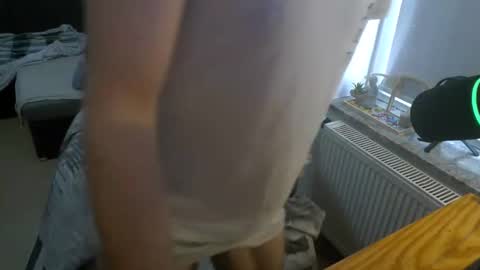 Snapshot of toohugeandstonedxoxo chatting on 8, 3, 2026 toohugeandstonedxoxo online show from 8, 3, 2026