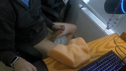 Snapshot of toohugeandstonedxoxo chatting on 6, 4, 2026 toohugeandstonedxoxo online show from 6, 4, 2026