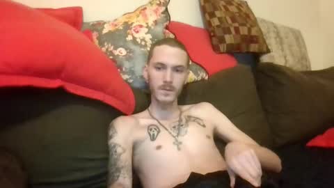 Snapshot of tootall803 chatting on 25, 9, 2025 TooTall803 online show from 25, 9, 2025