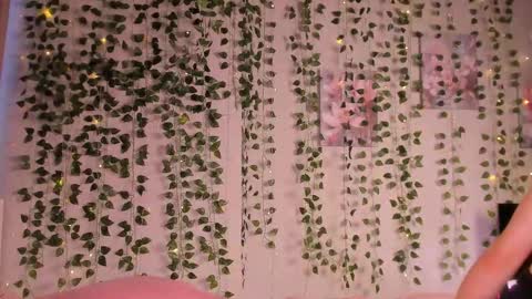 Snapshot of top_magical_girls chatting on 17, 9, 2025 Alice and Sandra online show from 17, 9, 2025