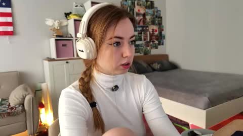 Lina  Next stream January 4  11am UTC 0 online show from 23, 3, 2026