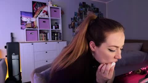 Lina  Next stream January 4  11am UTC 0 online show from 5, 6, 2026
