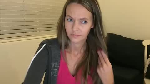 Tori Ryann online show from 19, 12, 2024