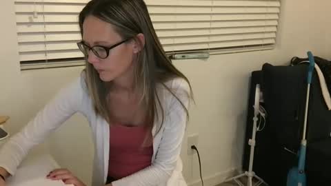 Tori Ryann online show from 3, 1, 2025