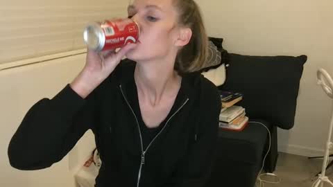 Tori Ryann online show from 14, 2, 2025