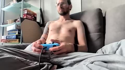 Tornado2156 online show from 7, 11, 2025